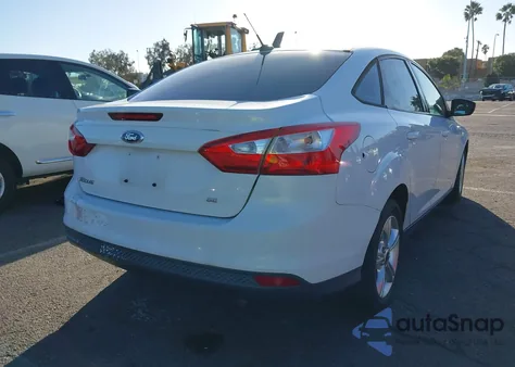 2013 Ford Focus Se z USA, uszkodzony, nr VIN 1FADP3F28DL291980